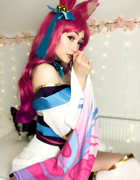 louvrissa nudes star archive
