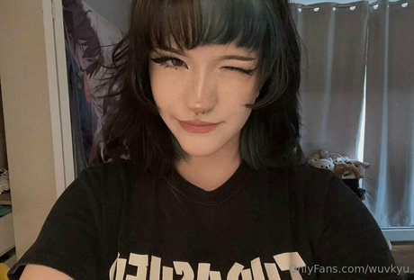 wuvkyu pornstar sexy galleries