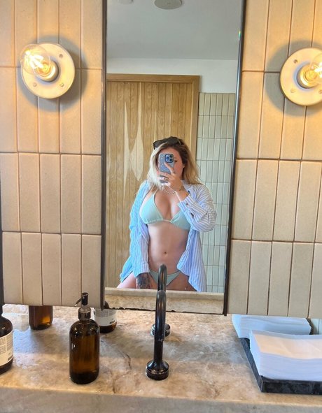 Heidikinnns model porn img
