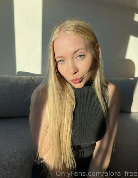 nude pregnant onlyfans adult picture