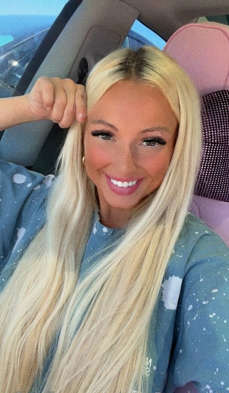 courtneyhuntt star exclusive image