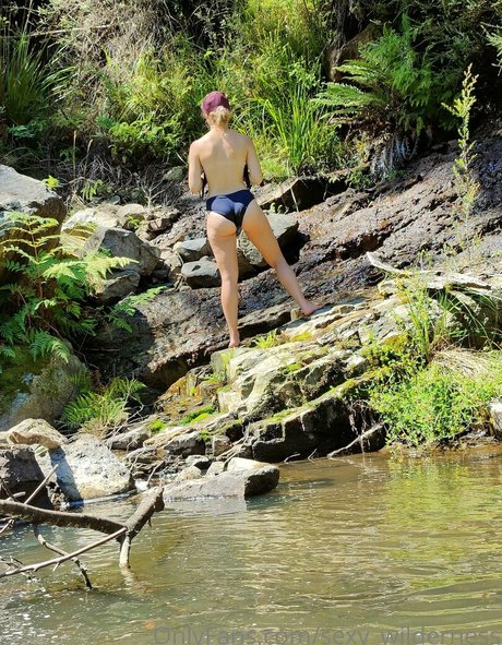 sexy wilderness star exclusive photos