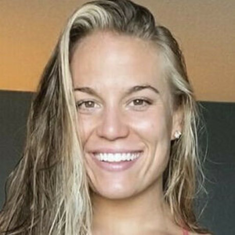 Michelle Basnett hot actress picture