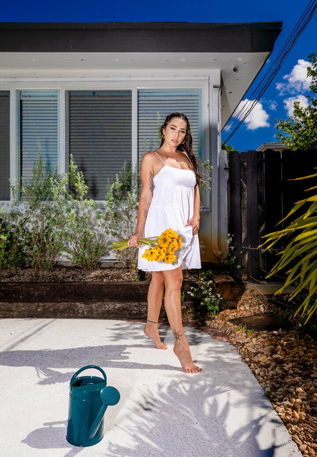 karleegrey nudes model photos