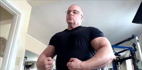 flexbigmuscle model exclusive image