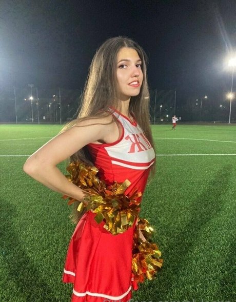 al loona model perfect image