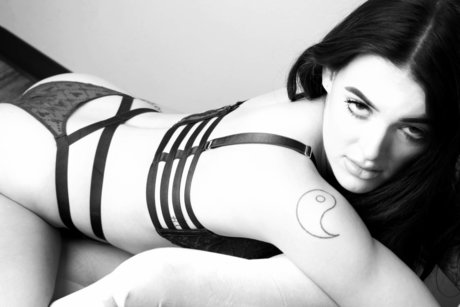 Amity Lacey art star picture