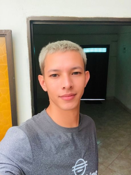 alex adam s top profile image