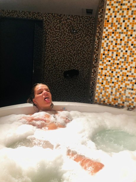 Adolescentt sex model pic