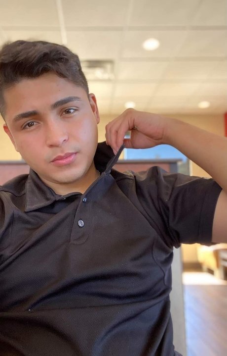 Alexander Barrera model erotic pic