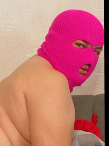 Oso Laredo model exclusive pic