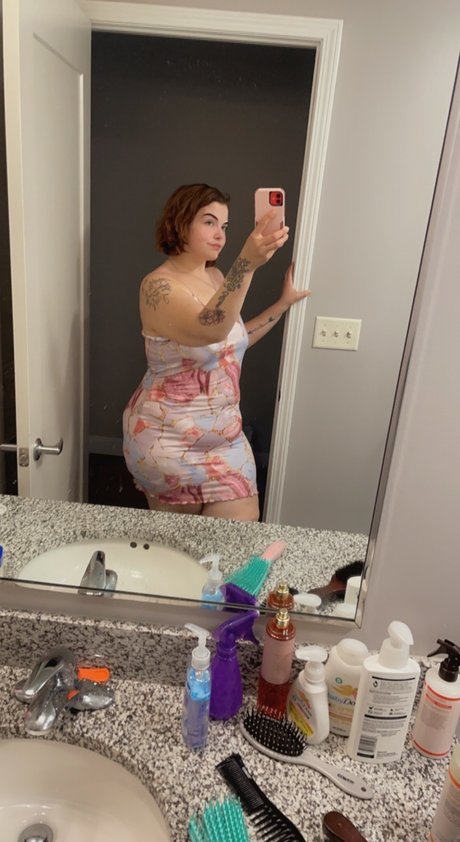Alexandria davis top profile image