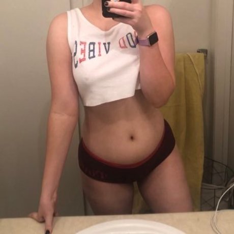 Olivia Darling star art pics