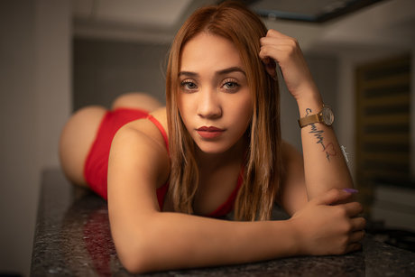 Sarahiptp model sexy photos