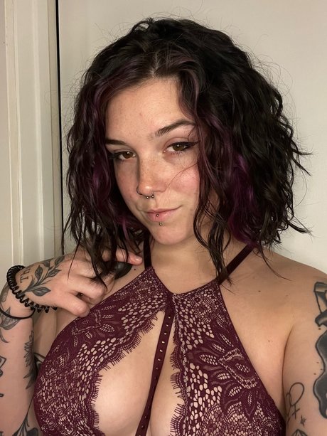 Alpha Josey model hd img