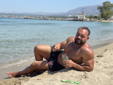 Papi Pap Roze star erotic images