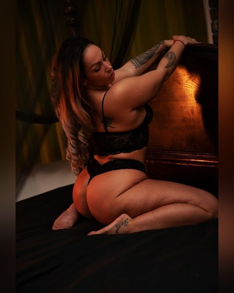 aleeexa high quality star photo