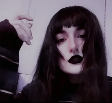 Peaches And Cherries sex model picture