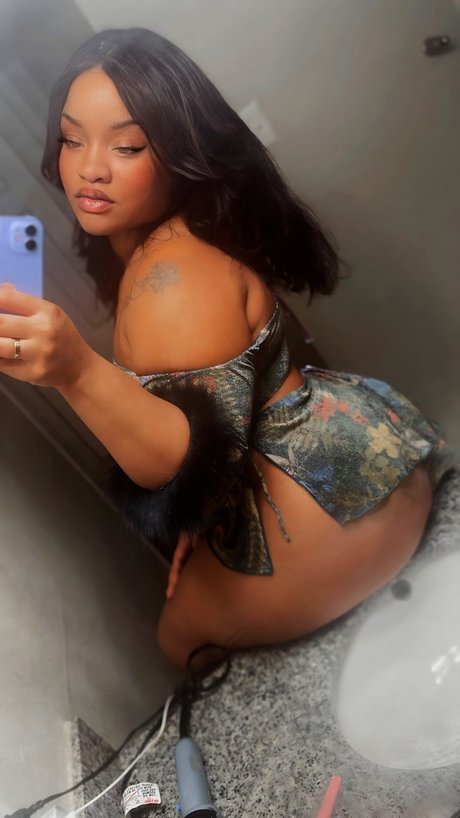 Pinkii exclusive pornstar pics