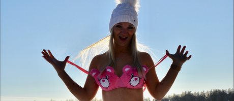 Pinkbearbirgit  profile image