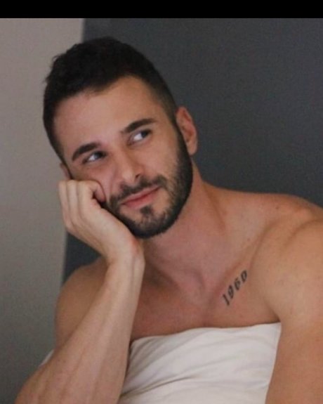 Pietro Mota star nude pics