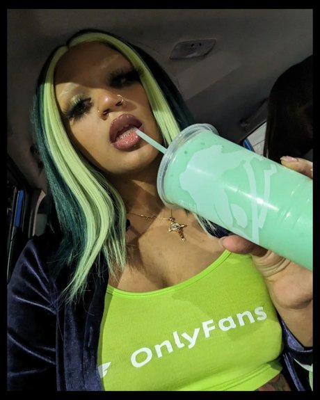 Dime Davenport pornographic model images