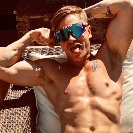 Chris Blades naked actress images