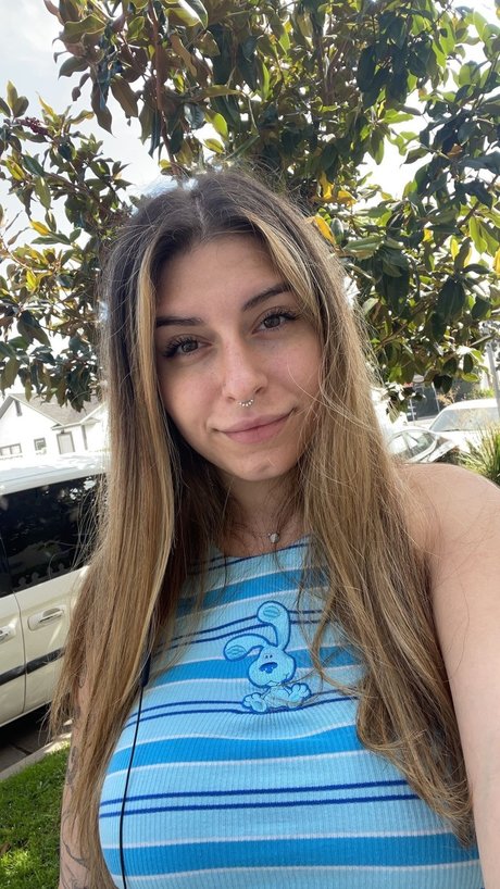 Chloe Kreams NO PPV HAIRY PUSSY SEXTAPES model pretty photo