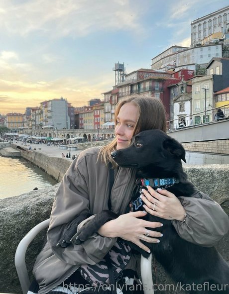 katefleur top profile image