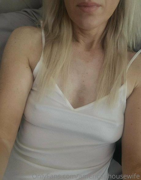 americanhousewife sex model photos