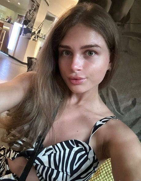 sweetylera69 star hot images