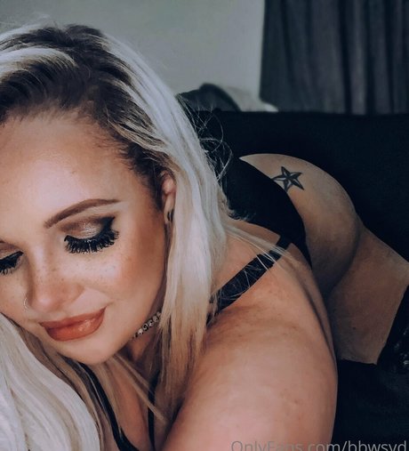 big labia onlyfans art nude images
