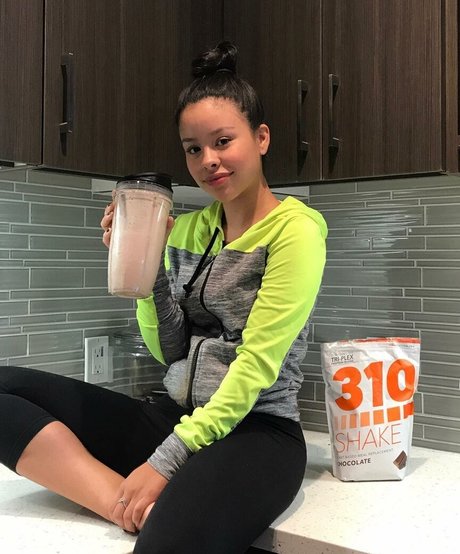 Cierra Ramirez pornstar erotic pics