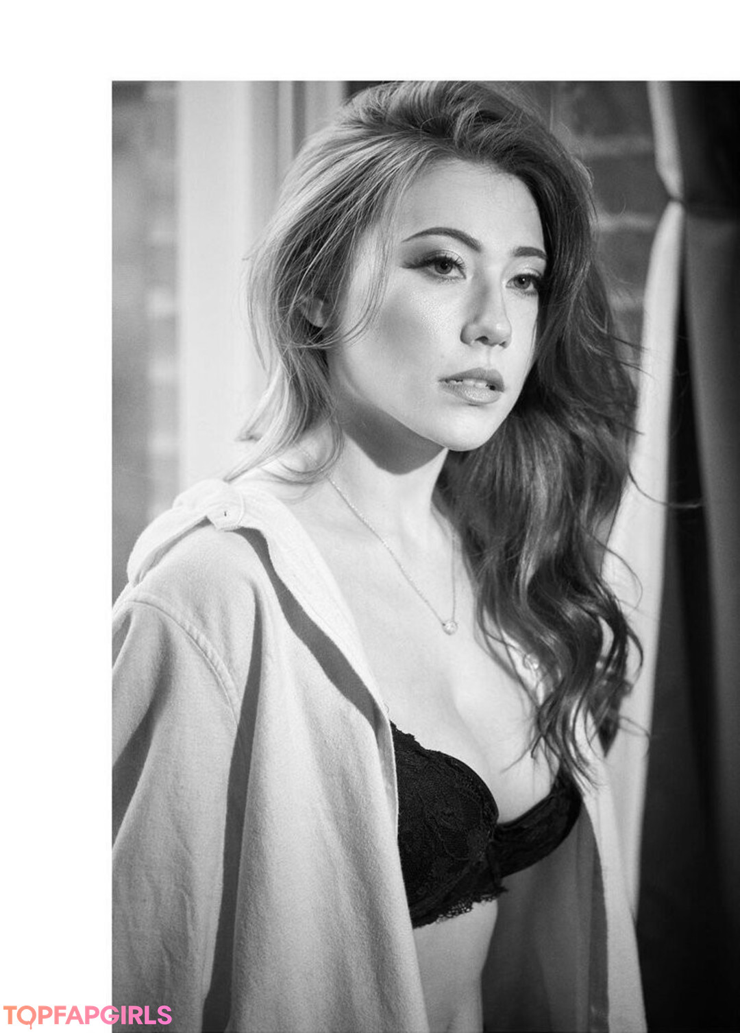 Sasha Emiri pretty pornstar pictures