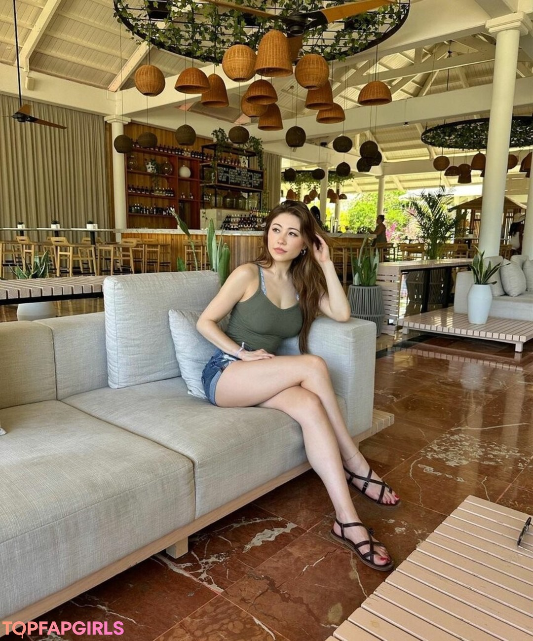 Sasha Emiri model beautiful image