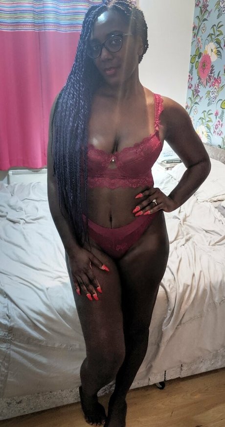 mslorraineldn star perfect photo