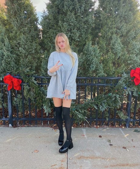 Anya Marie pretty star gallery