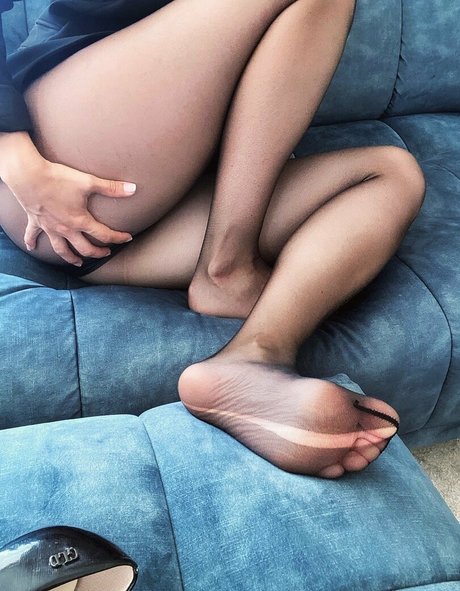 solesprinces adult model img