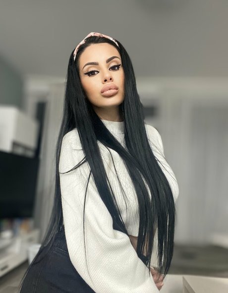 boy onlyfans pornographic images