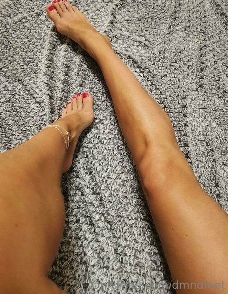 dmndfeet pretty pornstar galleries