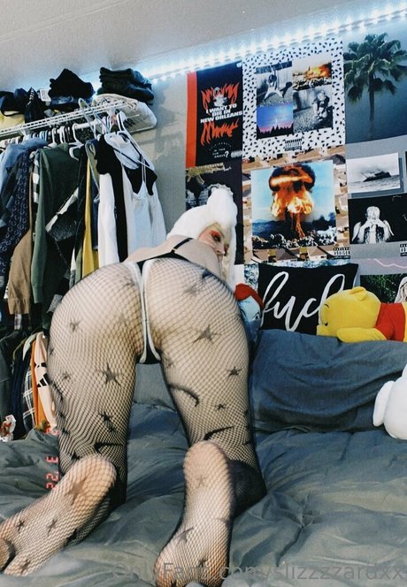 slizzzzardxx sexy actress photo