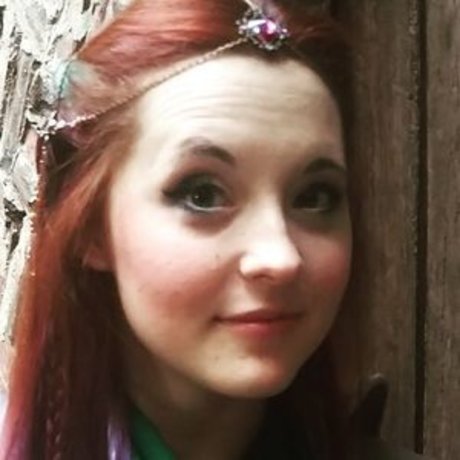 Aureylian model free img
