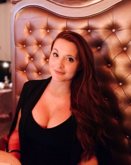 Aureylian naked pornstar pictures
