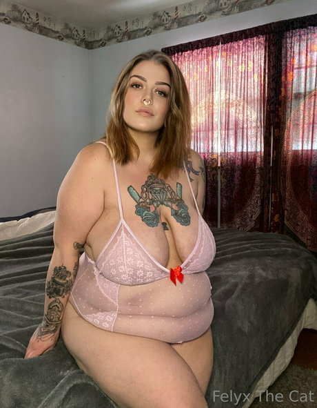 felyxfree exclusive model gallery