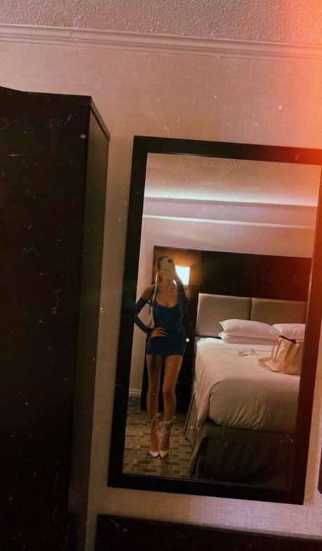 mini dress onlyfans adult photos