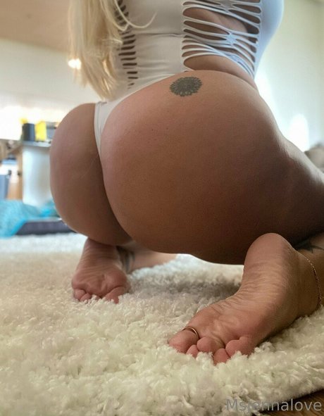 msjennalove sexy pornstar photo