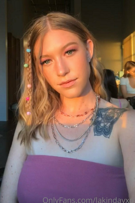 LakinDayXO pretty model archive