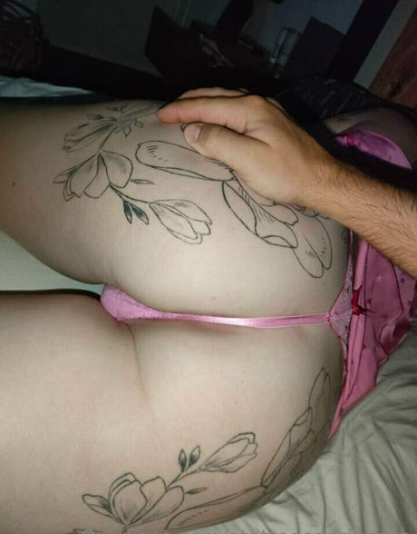 atattooedprincess model beautiful picture