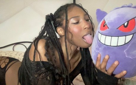meruhart666 naked star photos