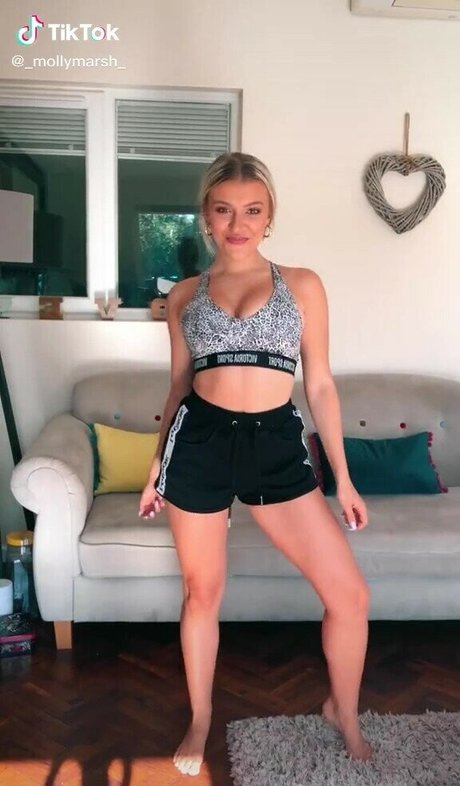 Molly Marsh hd star images